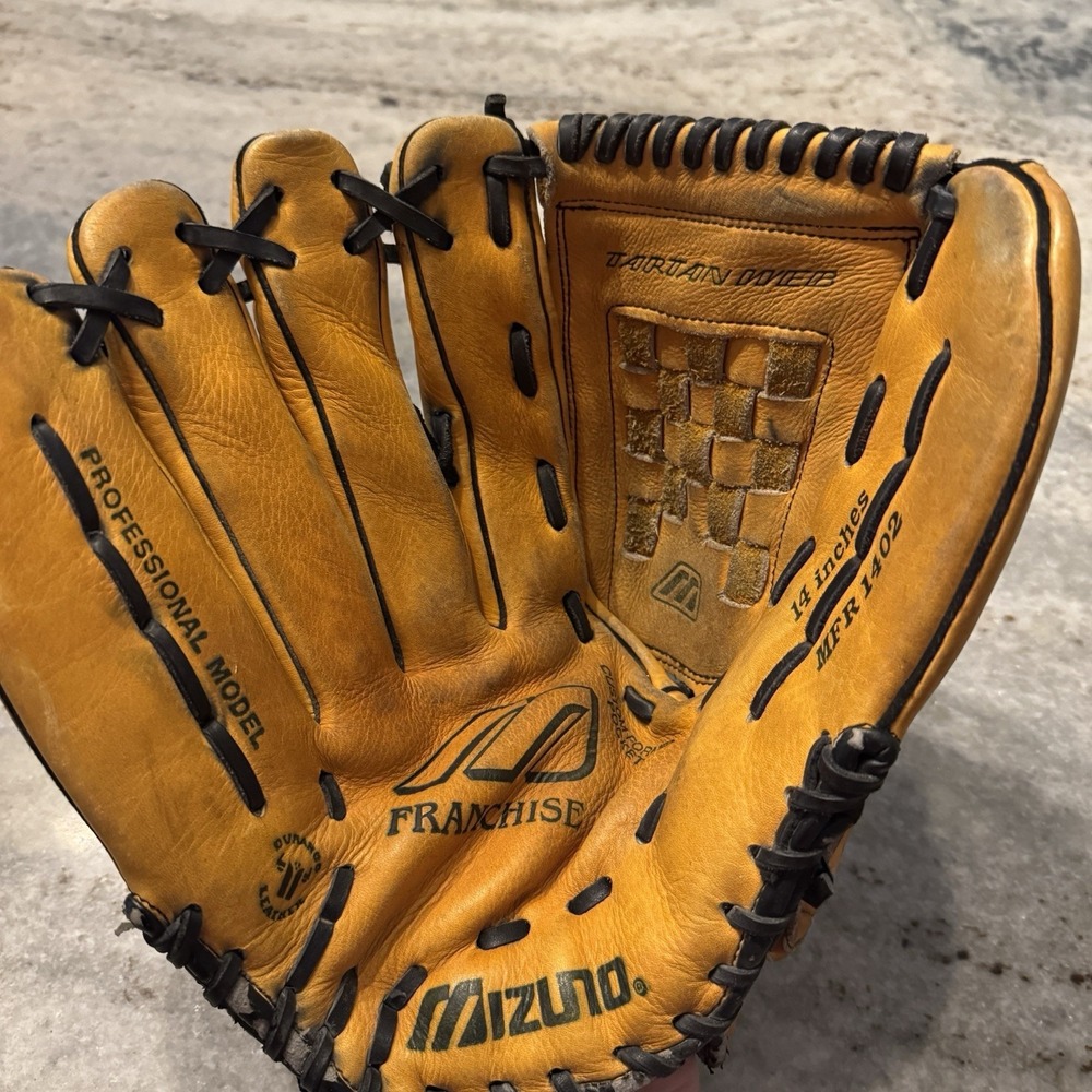 Mizuno Powerlock MFR 1402 14" Baseball Glove Professional Model Left Hand Throw